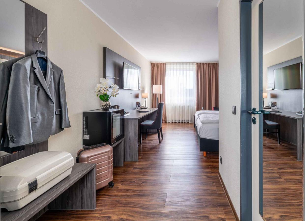 Best Western PLAZA Hotel Grevenbroich Buitenkant foto