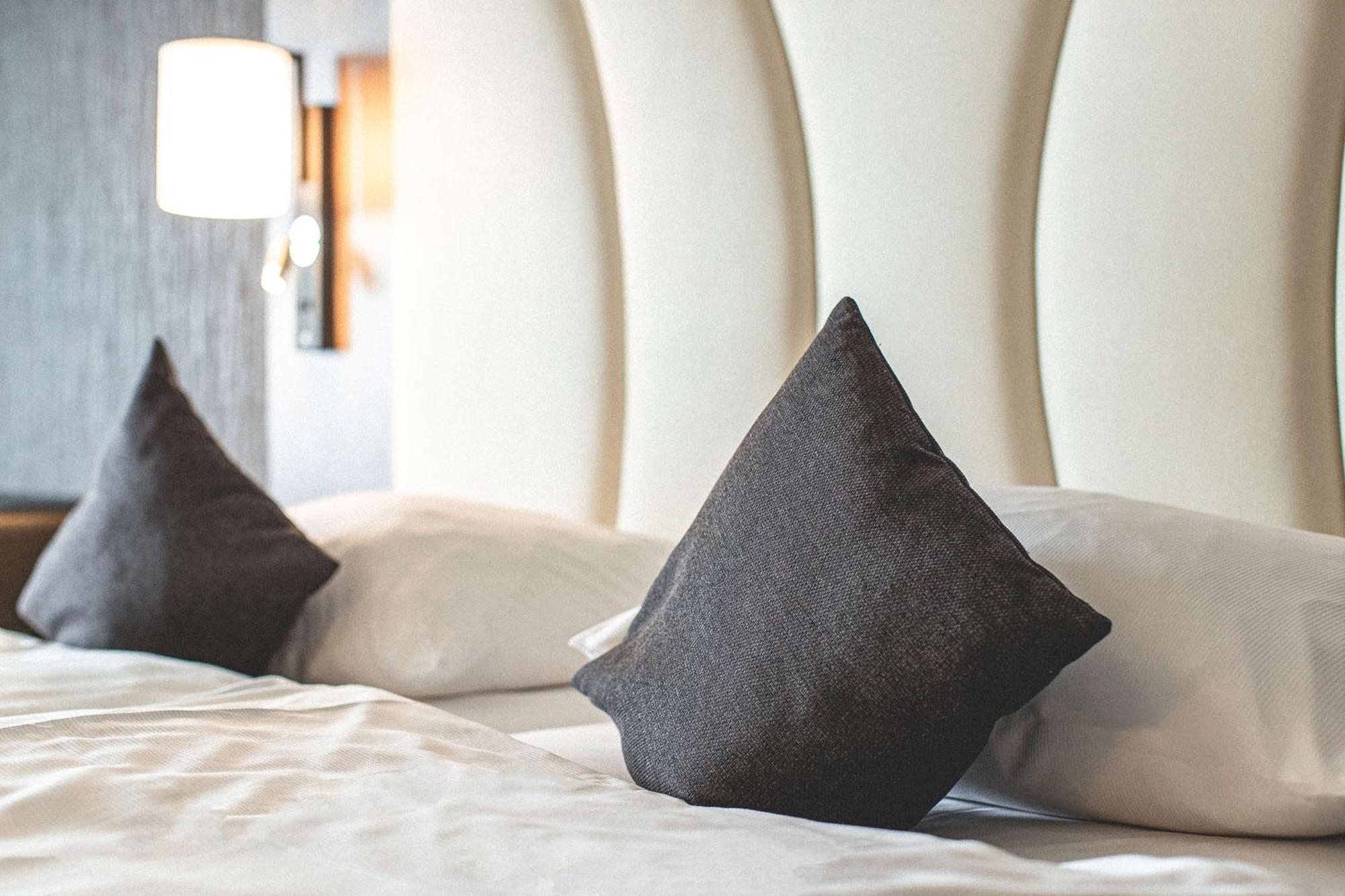 Best Western PLAZA Hotel Grevenbroich Buitenkant foto